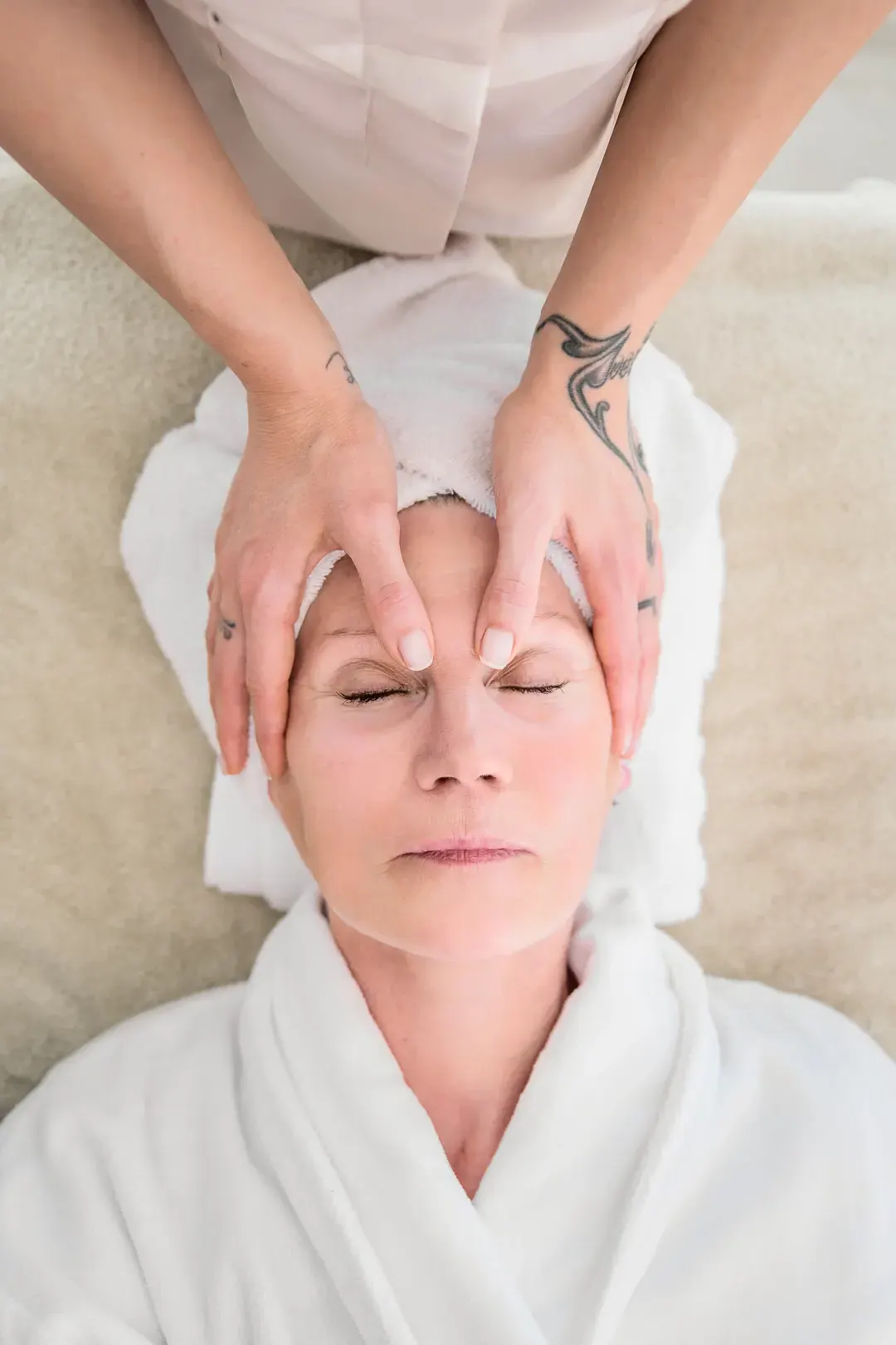 Massage visage anti-ride